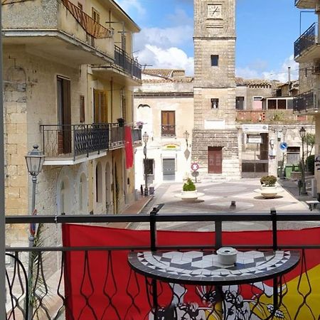 Bed & Breakfast Acquaviva Di Vullo Vincenzo Acquaviva Platani Exterior photo